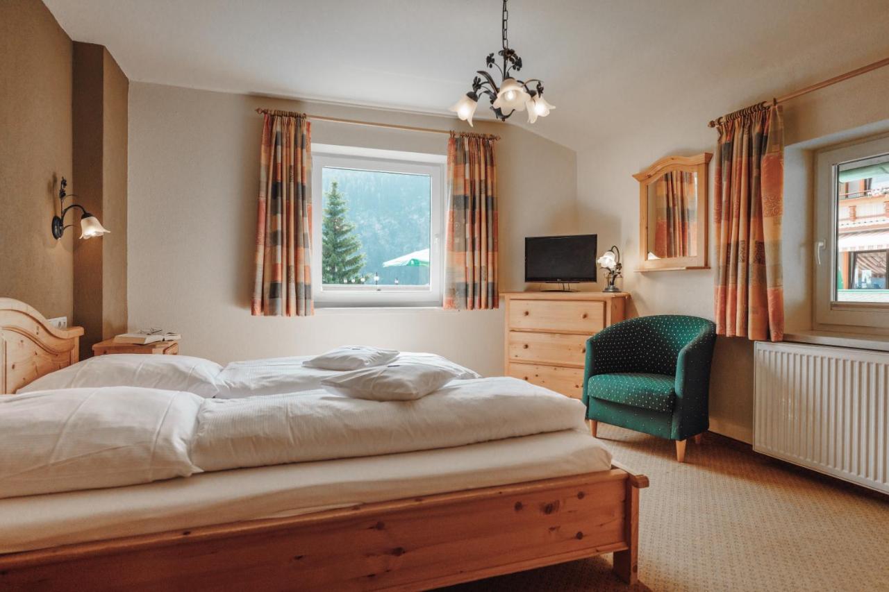 Hotel Rotlechhof Berwang Luaran gambar