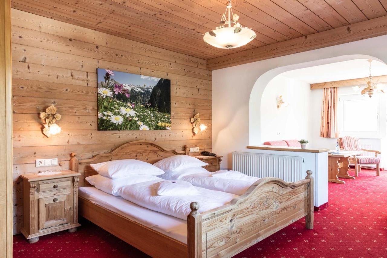 Hotel Rotlechhof Berwang Luaran gambar