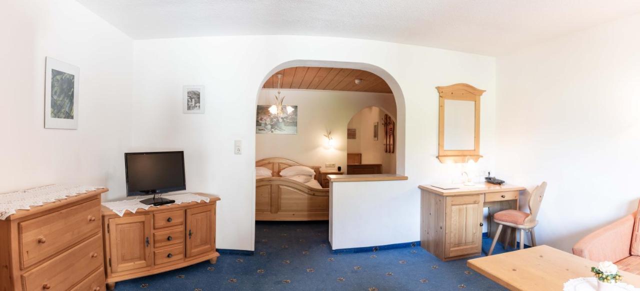 Hotel Rotlechhof Berwang Luaran gambar