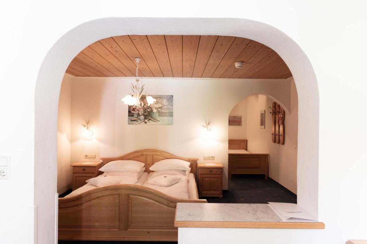 Hotel Rotlechhof Berwang Luaran gambar